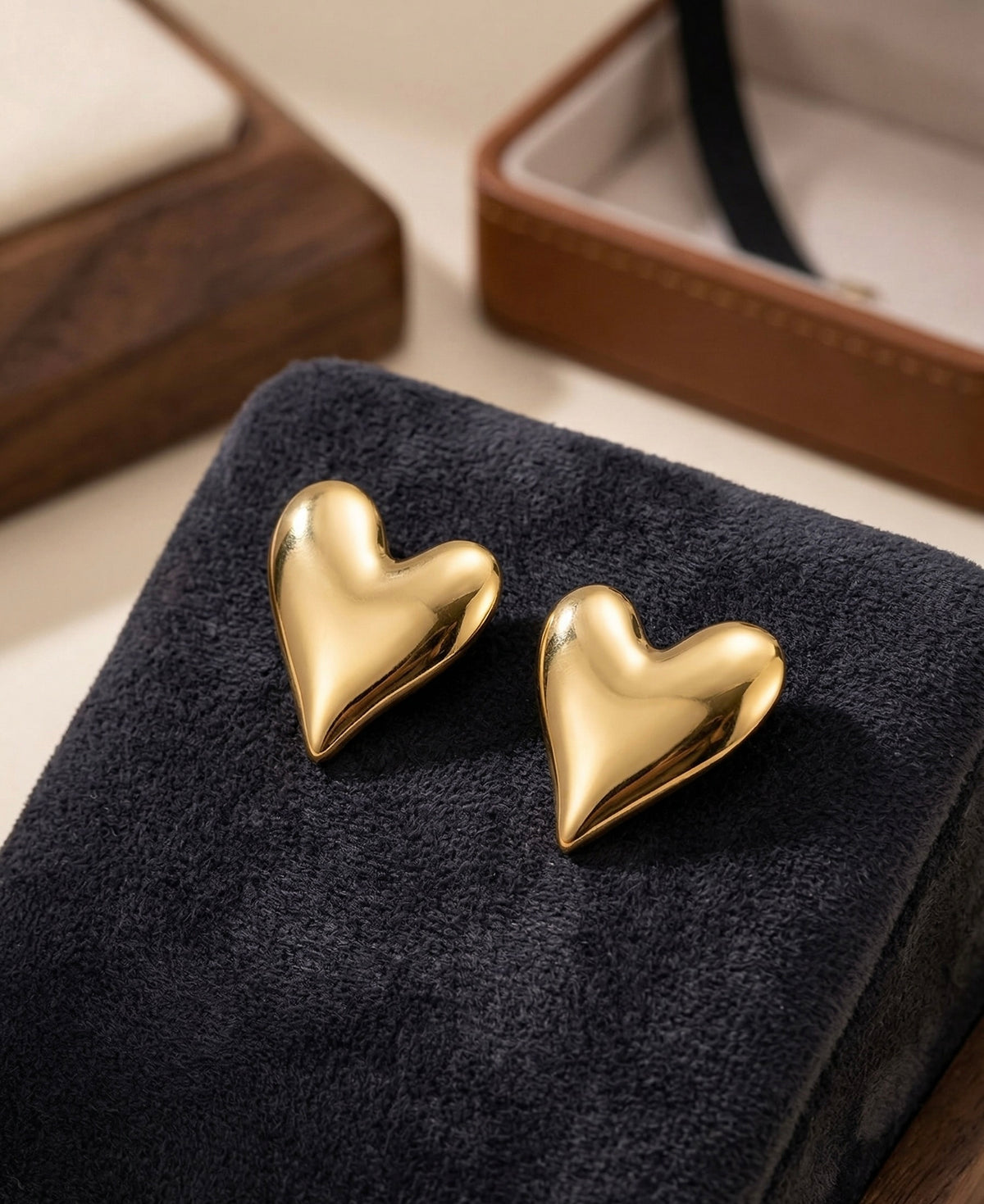 Tropicali Amore Studs