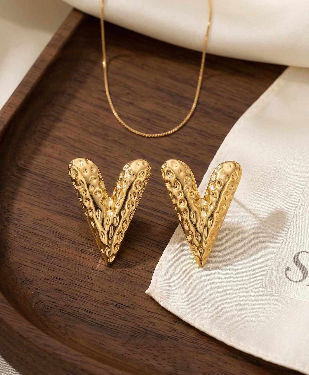 Architectural Aura Studs