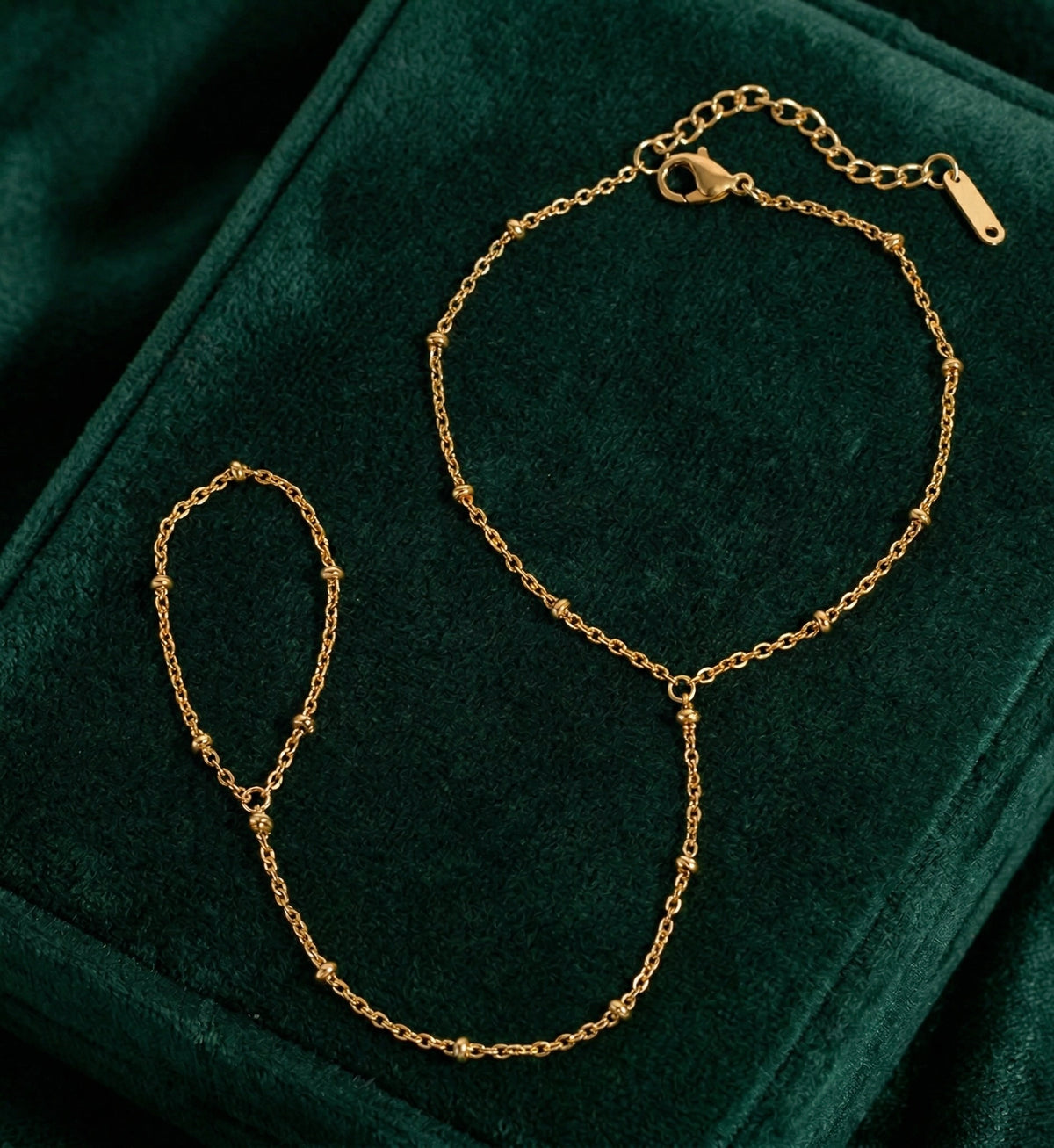 Dot-to-Dot Hand Chain