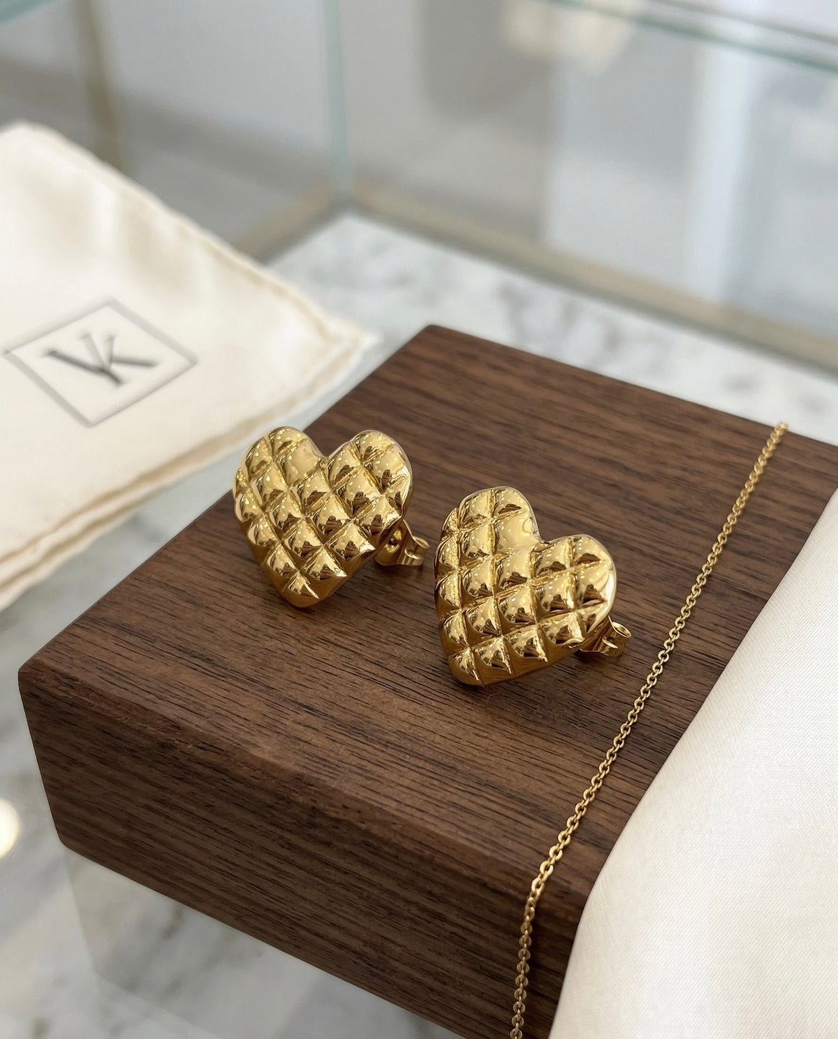 The Grid Amore Studs